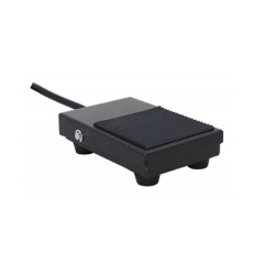 สวิตซ์เท้าเหยียบ QUBIX No.CFS-1 Foot Switch : 10A , 250V , 1A , 1B / 0.5mm2x3C / 1M. (Iron)