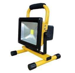 สปอร์ตไลท์พกพาพร้อมขาตั้ง IWACHI Led Flood Light , 20W Daylight